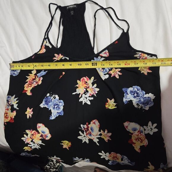 Express floral tank top sz medium - Picture 2 of 9